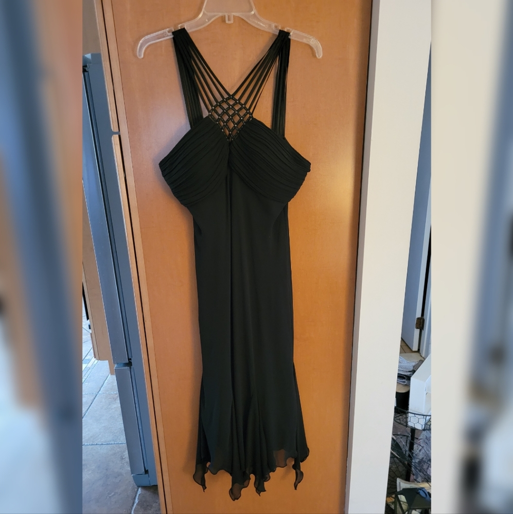 Black Dress - Womens - MACYS - S.L. Fashions Size 16